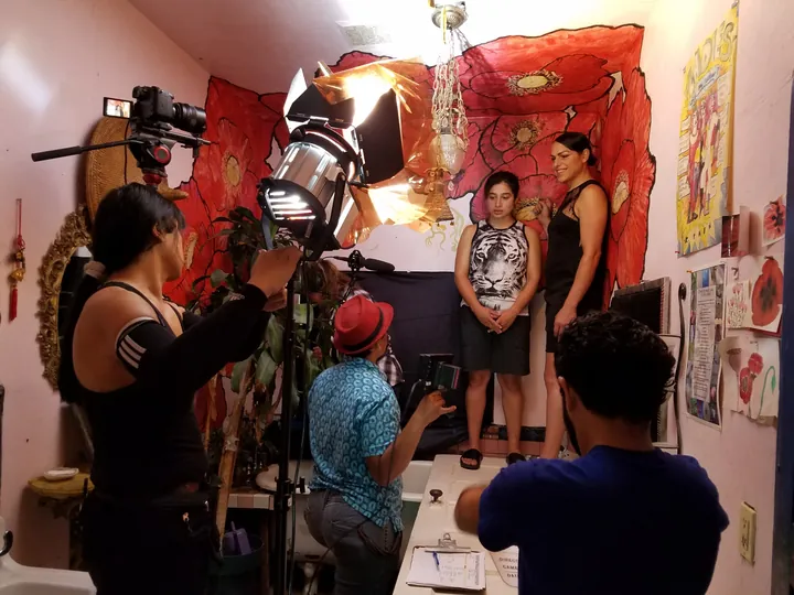 Behind the scenes from Maya, photograph 9