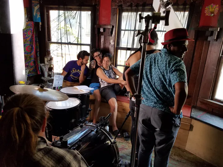 Behind the scenes from Maya, photograph 11