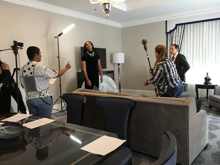 Behind the scenes from Viva, photograph 4