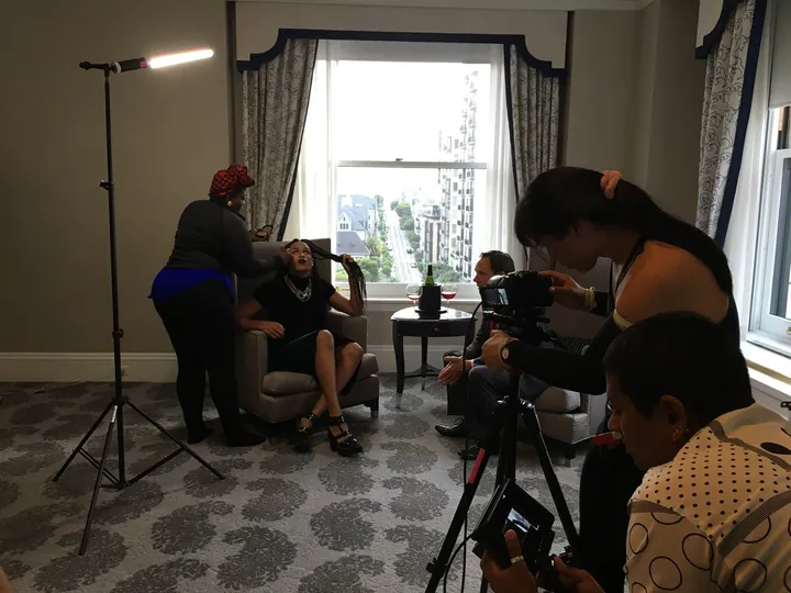 Behind the scenes from Viva, photograph 5