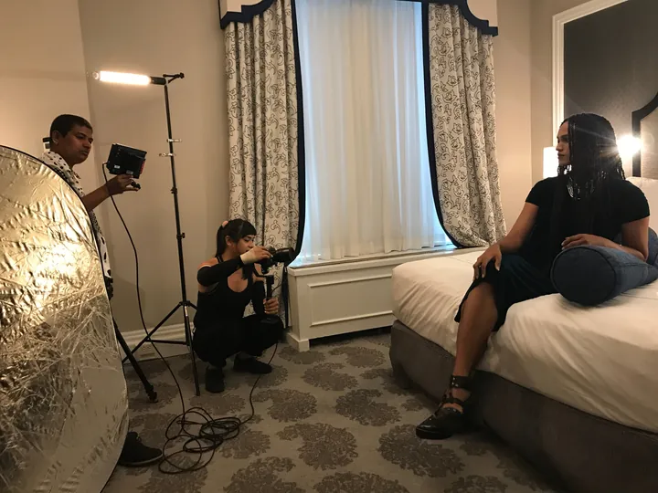 Behind the scenes from Viva, photograph 17