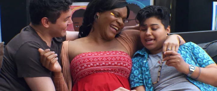 Nova film still: Trio